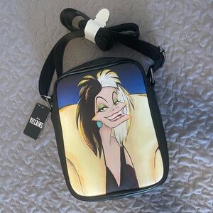 Disney Villians Buckle Down Cruella Crossbody NWT